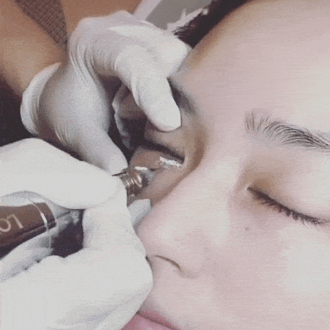 Permanentundereyeconcealer itsnowathing