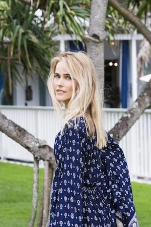Isabel Lucas relaxation and reading habits