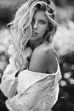 Natasha Oakley learning her makeup style